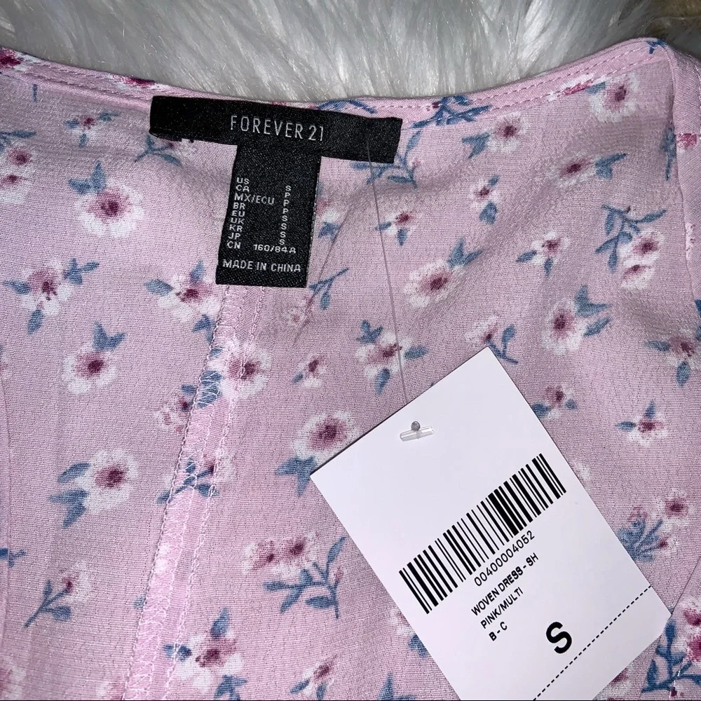 NWT Forever 21 Floral Ruffle Wrap Dress Size Small